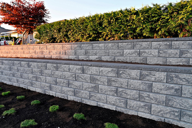 retaining wall landscaper hardscape contractor Greater Toronto